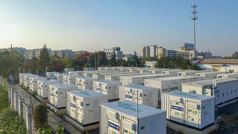 光伏儲(chǔ)能電站的電能存多久,10kw光伏電站配多大儲(chǔ)能