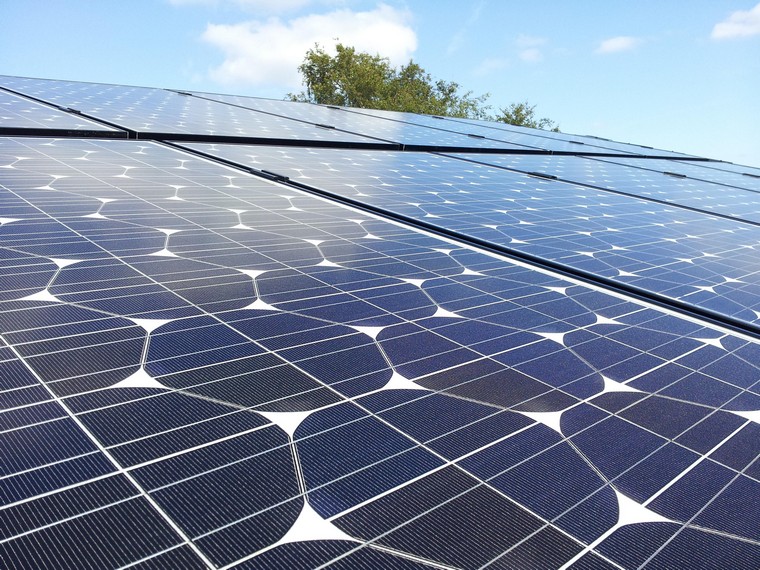 光伏膠膜和eva的區別,光伏膠膜eva和poe區別