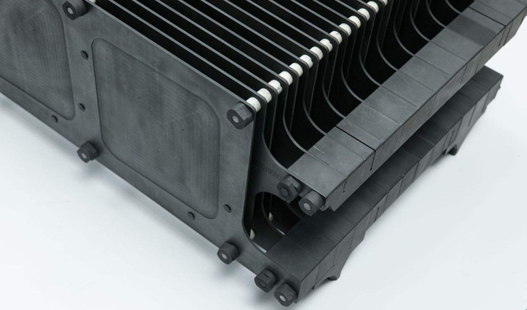 石墨舟和硅片哪個導電好，光伏膜涂層原理