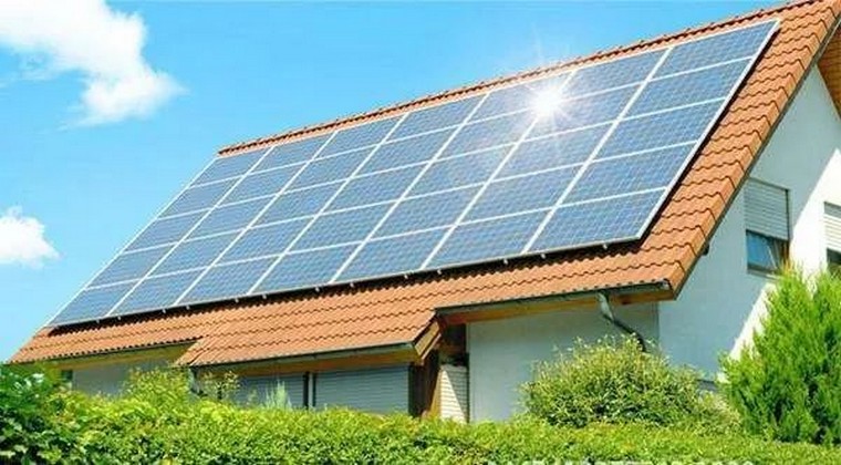 屋頂光伏發電板下雪怎么處理 屋頂光伏發電板下雪怎么處理